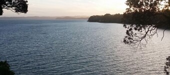Stunning clifftop seaview house Auckland Clifftop