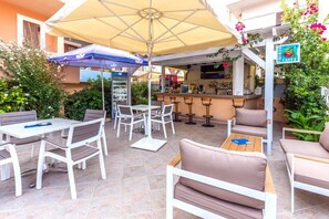 Outdoor dining - HOUSE NEAR THE BEACH (Rethymno)