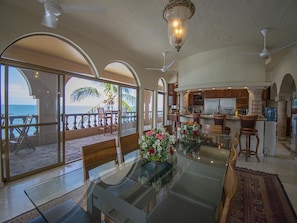 Dining - Beachfront Delfin Estate with Pool (Sleeps 41) (Mazatlán)