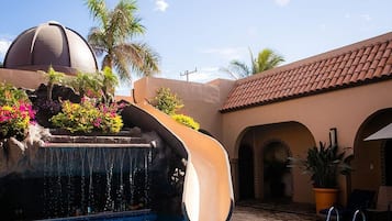 Beheizter Pool