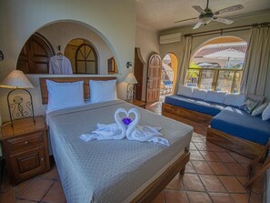 11 soverom, skrivebord, strykejern/-brett og wi-fi (inkludert)