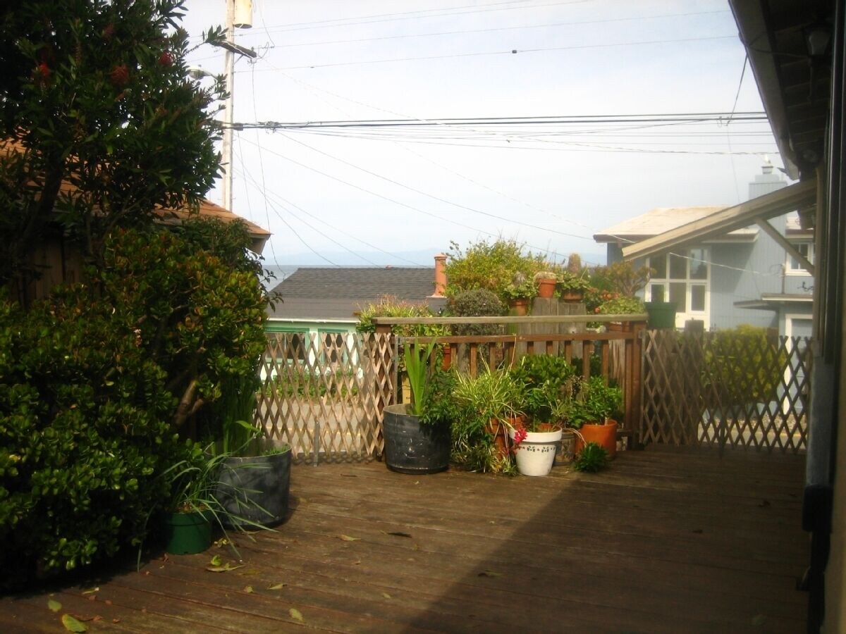 Photo 34 of Mermaid Retreat, PET FRIENDLY, One Week Minimum Stay, Permit #0027