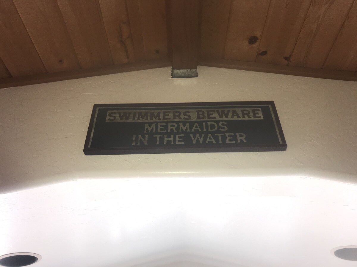 Photo 14 of Mermaid Retreat, PET FRIENDLY, One Week Minimum Stay, Permit #0027