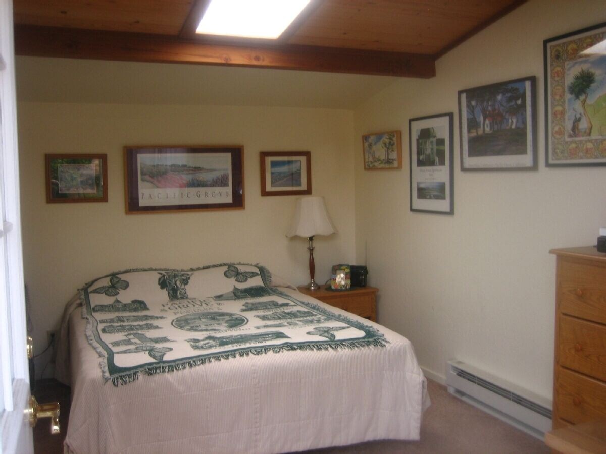 Photo 23 of Mermaid Retreat, PET FRIENDLY, One Week Minimum Stay, Permit #0027