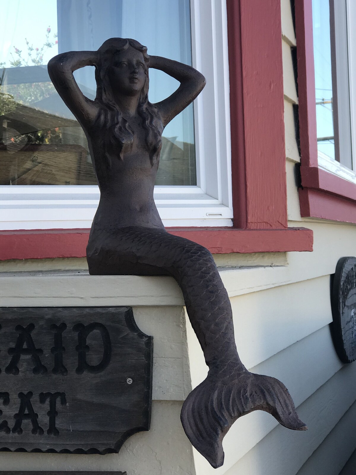 Photo 7 of Mermaid Retreat, PET FRIENDLY, One Week Minimum Stay, Permit #0027