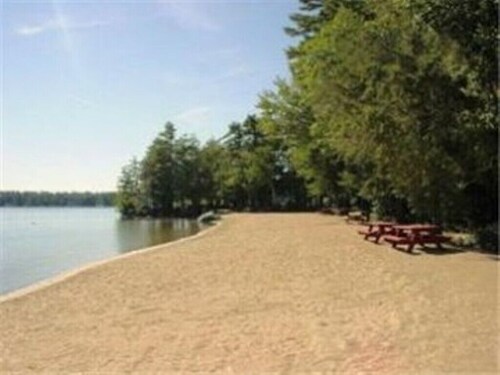 Moultonborough 4BR,2400SF,Suissevale,3 Bath, 1/2 ml-Beach, 3 ml Castle in Clouds