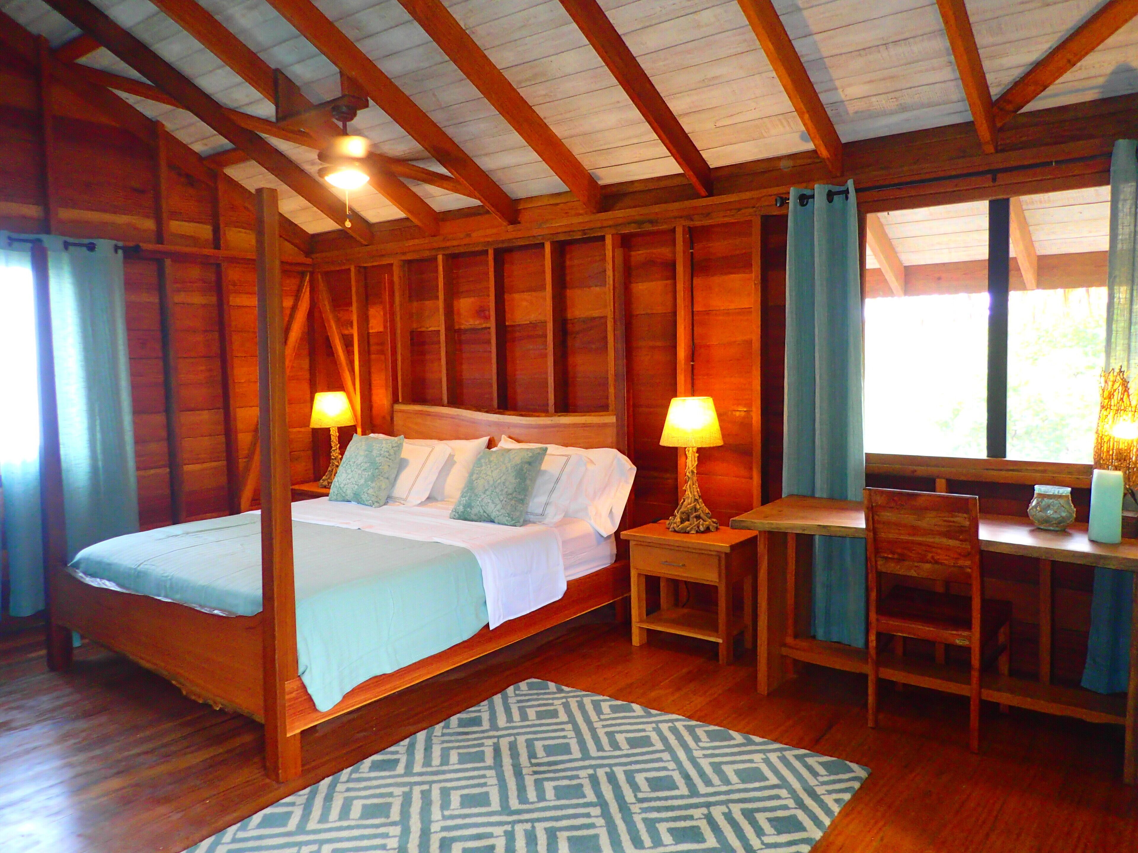 2 bedrooms, in-room safe, desk, free WiFi