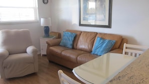 Smart TV, DVD player, stereo