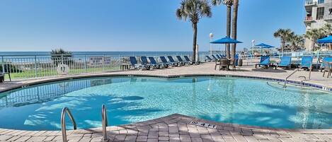 Piscine couverte, piscine extérieure