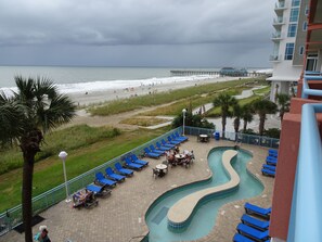 Innendørsbasseng og utendørsbasseng