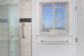 Towels - Gulf Front, Cape San Blas, 3 Bedroom + Studio Apartment~Pelican (Cape San Blas)