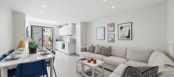 Stunning Central Large 6BR House & Garden, minutes from Waterloo & tourist spots