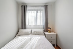 6 Schlafzimmer, Schreibtisch, Bügeleisen/Bügelbrett, kostenloses WLAN