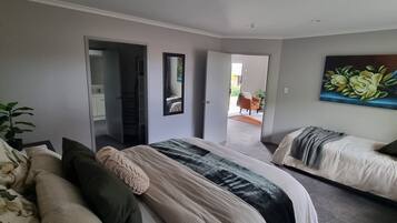 2 bedrooms, iron/ironing board, travel crib, free WiFi