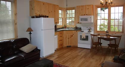 The Multnomah Guest House