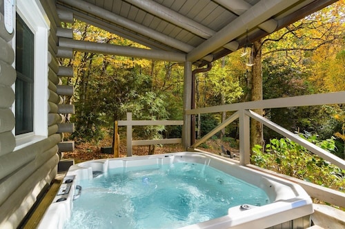 Eagle's Rest Lodge with Pond & Creek; Private but Convenient