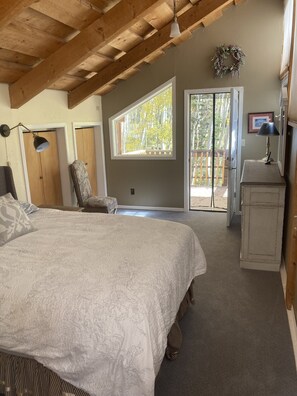 3 bedrooms, iron/ironing board, free WiFi, bed sheets - Delightful Rustic Home 10 minutes from the Historic Town of Telluride Colorado (Telluride)