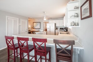 Fridge, microwave, oven, stovetop - "Making Waves" Oceanfront/Pet Friendly/Less then 10 Steps to Beach off deck! (Folly Beach)