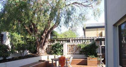 Stones Throw - town central decked outdoor BBQ area