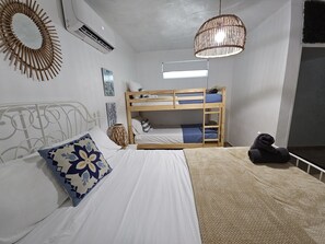 7 bedrooms, iron/ironing board, free WiFi, bed sheets
