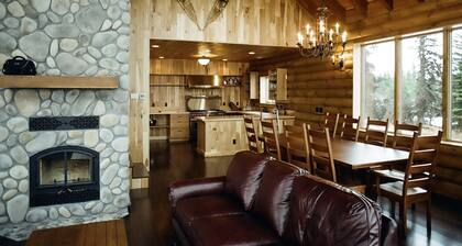 Unique sense of place to decompress and rejuvenate. Quiet stunning beauty.