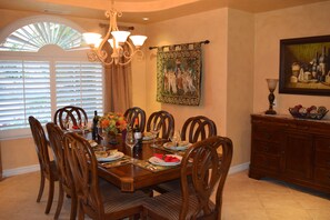 Dining - Temecula Wine Country Estate with sweeping views of Temecula Valley (Temecula)