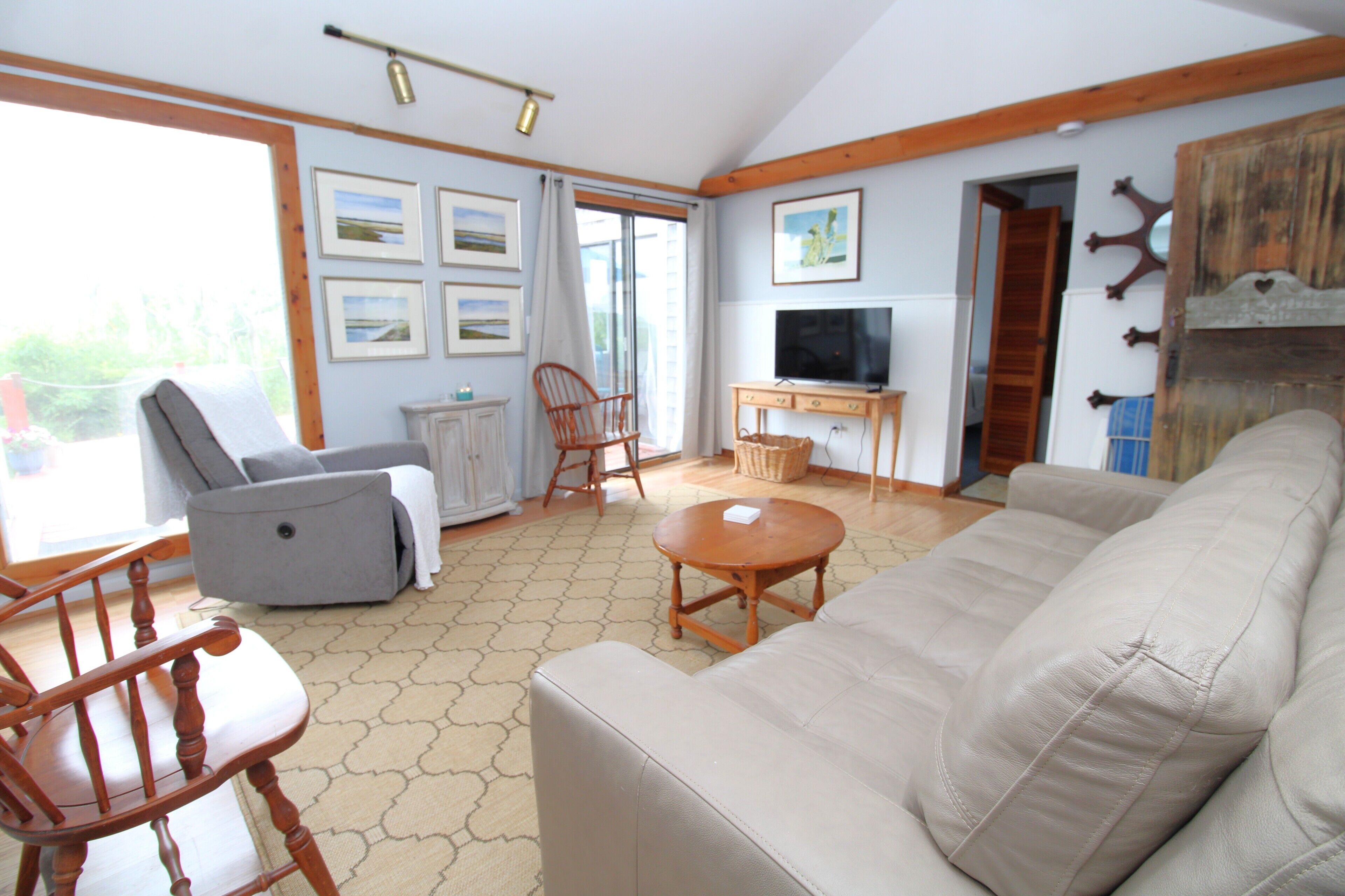 Direct Swan River Access, Water Sports Enthusiasts Dream Cottage (2438) - Dennis, MA
