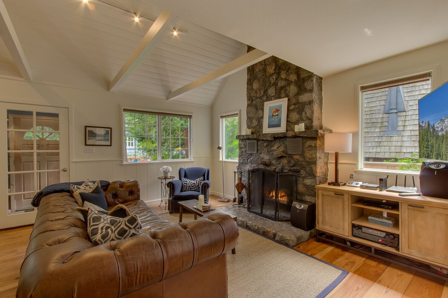 Walk to Tahoe Park Beach/Sunnyside From Newly Renovated Home w/Private Hot Tub