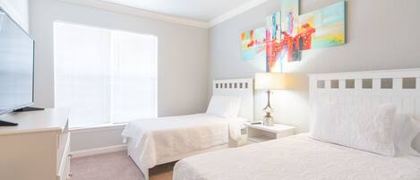 2 chambres, fer et planche à repasser, Wi-Fi gratuit, draps fournis