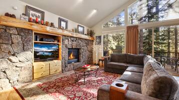 Smart TV, fireplace, foosball, stereo