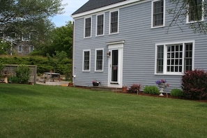 Exterior - GREAT LOCATION /3 bedroom/bay view /Pond village area/available 1 wk July 12-19 (north truro)