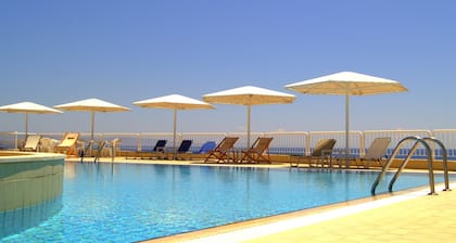 Villa junto al mar con piscina privada y vistas fabulosas al mar Egeo