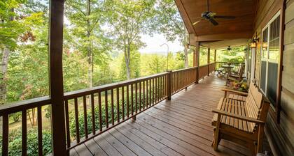 Upeat näkymät, joelle pääsy ja 5 tähden palvelut!