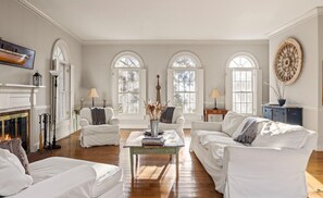 Smart TV, fireplace, video games, DVD player