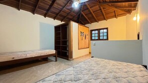 3 bedrooms, free WiFi, wheelchair access