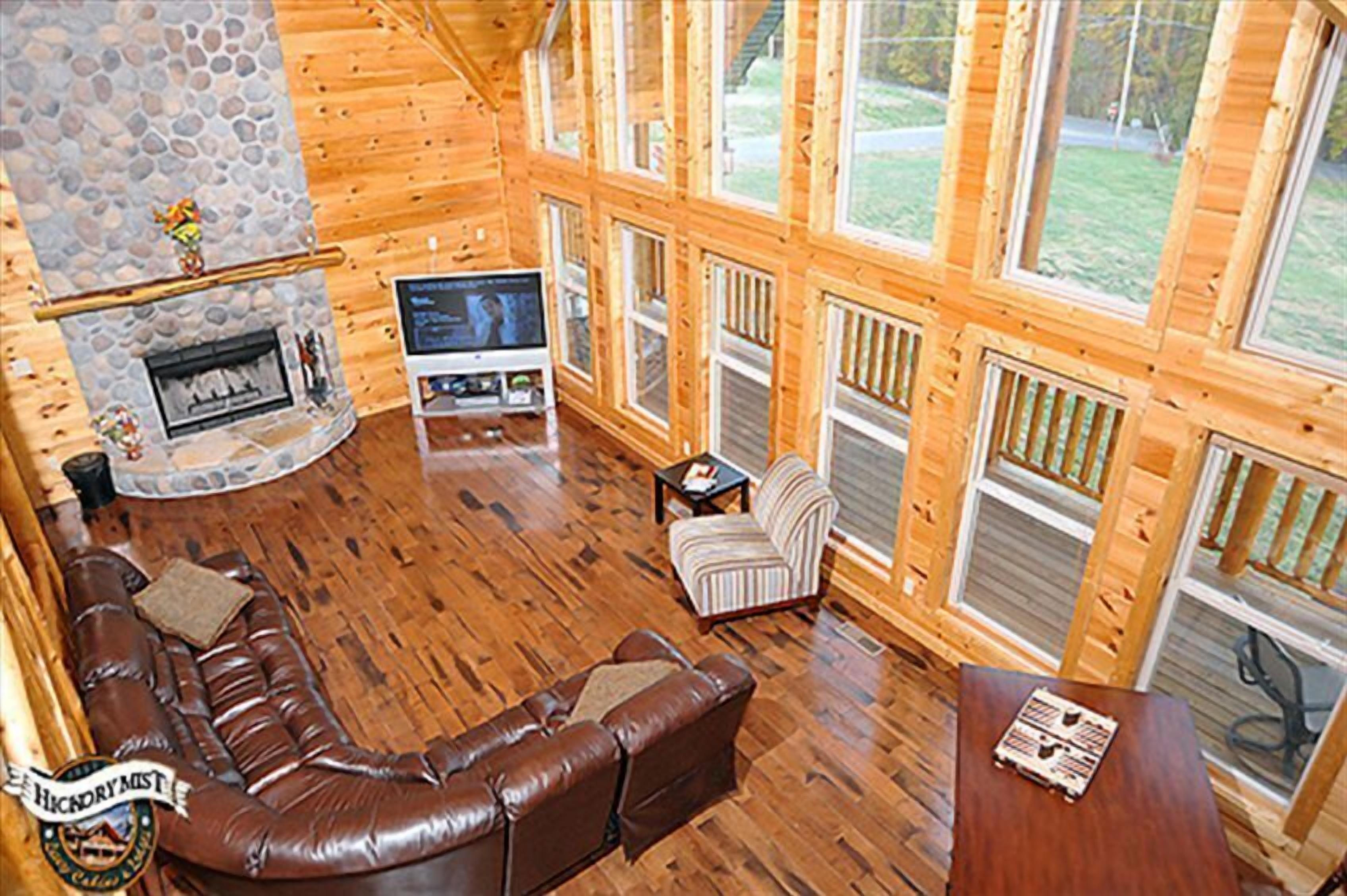 TV connectée, cheminée, jeux vidéo, lecteur de DVD