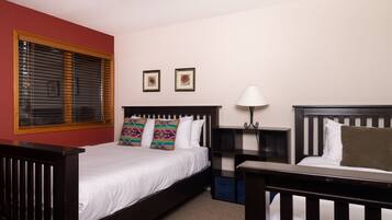 4 bedrooms, Internet, bed sheets