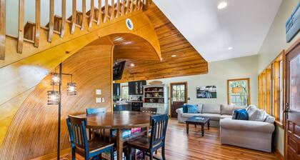 Wave House - Unique House with 2 Units - Private Pool - Steps to the Beach - Dog Friendly