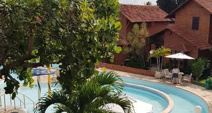 5 makuuhuonetta, 4 sviittiä, perhe ja ystävät!