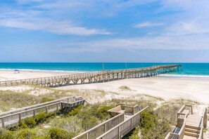 On the beach - Atlantic Sunrise  - Stunning 4BR Oceanfront 1/2 Duplex - Heart of Topsail Beach (Topsail Beach)