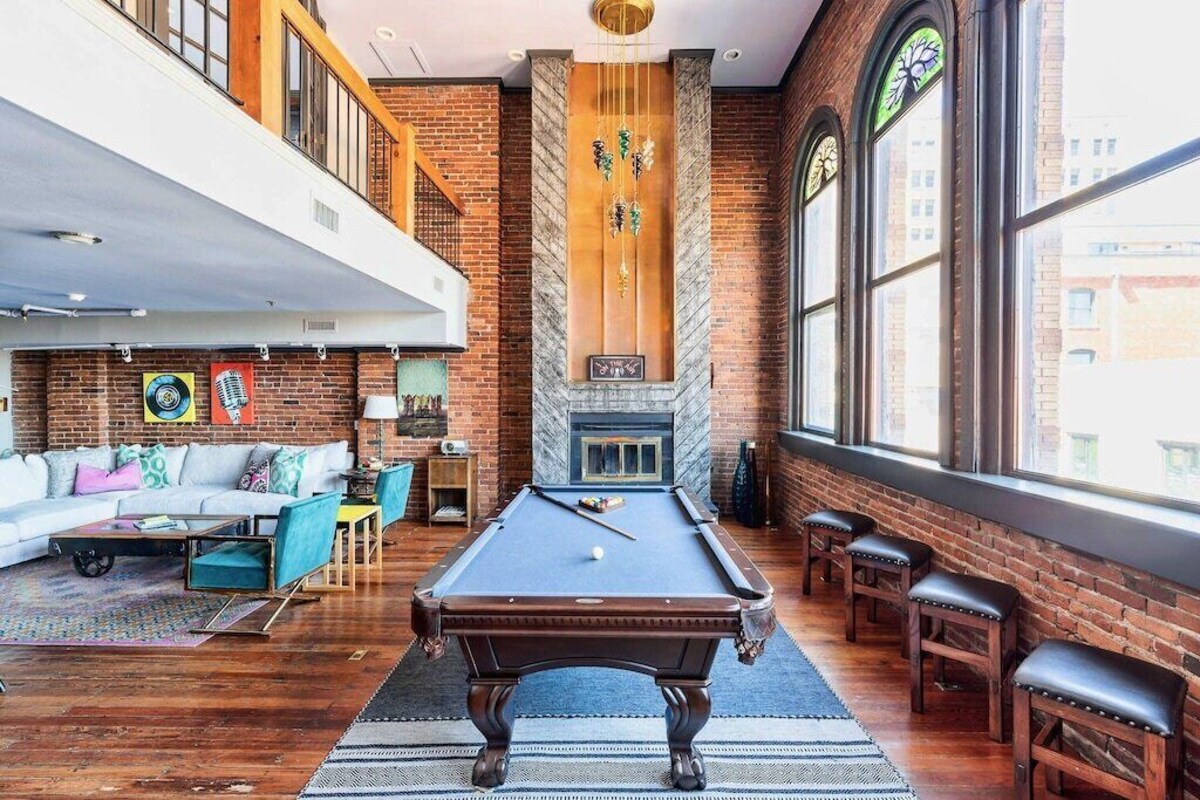 The Deluxe PH*Walk to Broadway*PrintersAlleyLofts