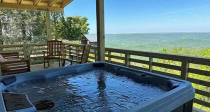 Cloudland Cottage--minutes away from world-class hiking, waterfalls, hanggliding