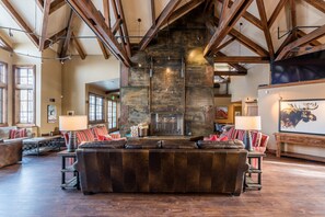 TV, fireplace, books, stereo - Sun Valley Luxury Home (Hailey)