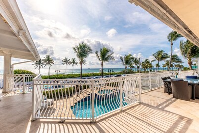 Luxury, space and amenities with an unbeatable beachfront location