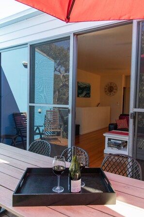 تناول الطعام بالخارج