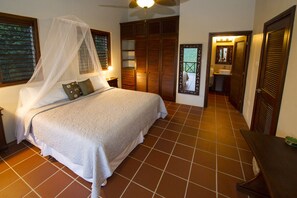 9 bedrooms, in-room safe, iron/ironing board, free WiFi