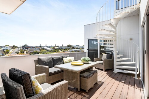 Luxury Beach House Holiday