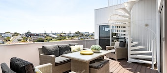 Luxury Beach House Holiday