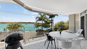 Outdoor dining - Stunning North Facing, best position along Gympie Tce (Noosaville)