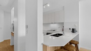 Fridge, microwave, oven, dishwasher - Stunning North Facing, best position along Gympie Tce (Noosaville)